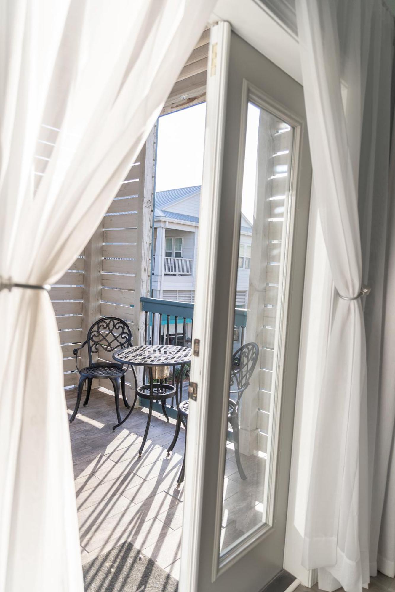 Hotel Whiskey In Pass Christian Экстерьер фото